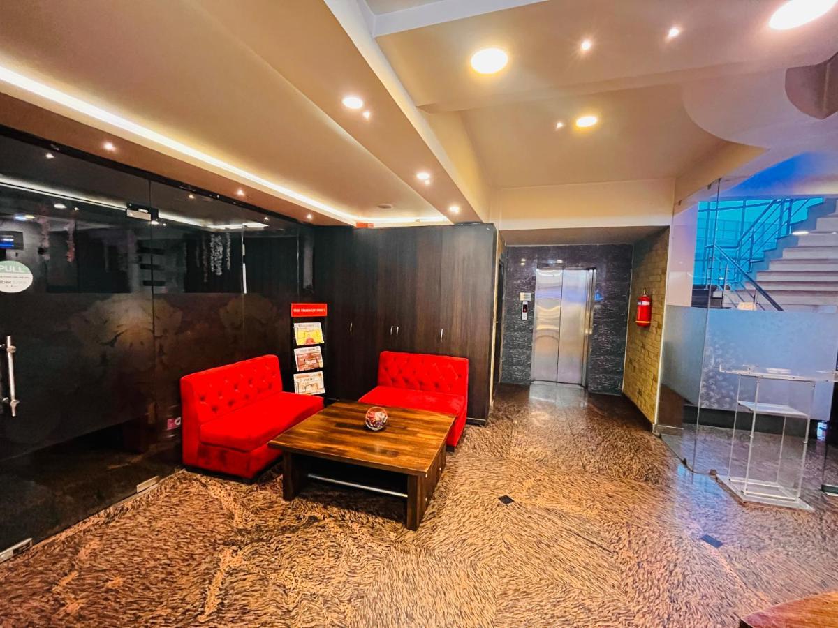 Hotel The Leaf - Gomti Nagar Lucknow Exterior foto